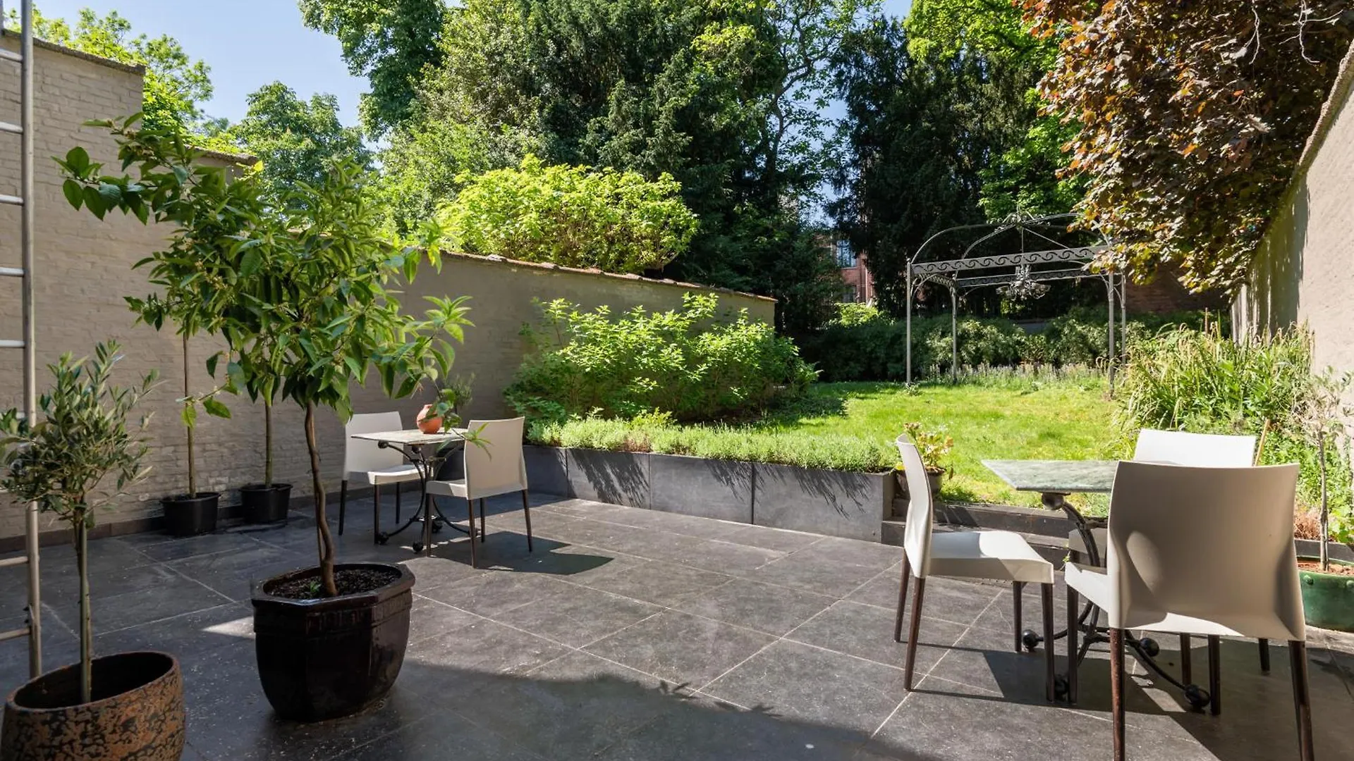 Apartment B&B Baron Osy Suite Third Street Antwerp