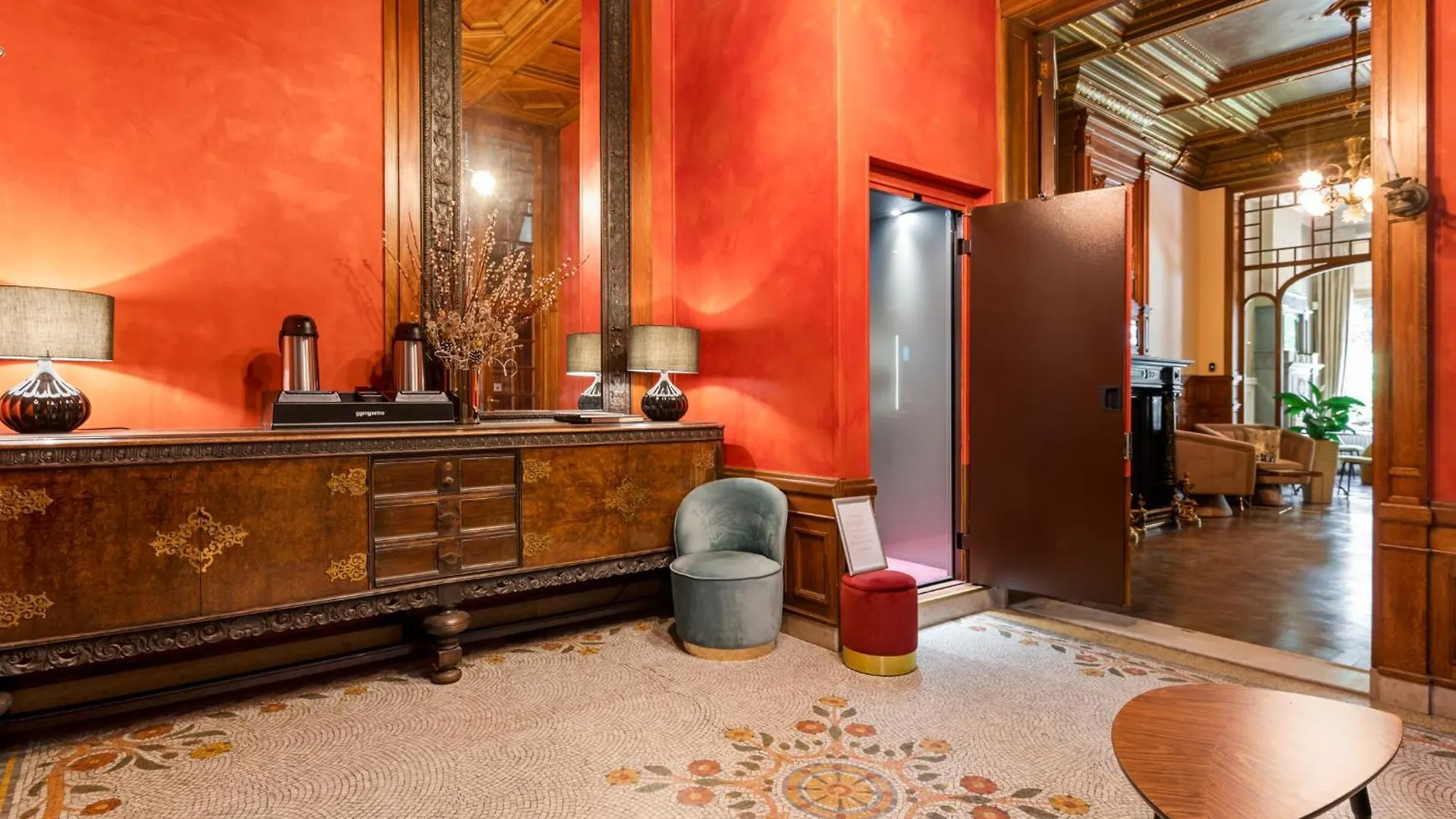 B&B Baron Osy Suite Third Street Antwerp