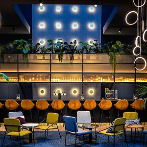 Mercure South Отель
